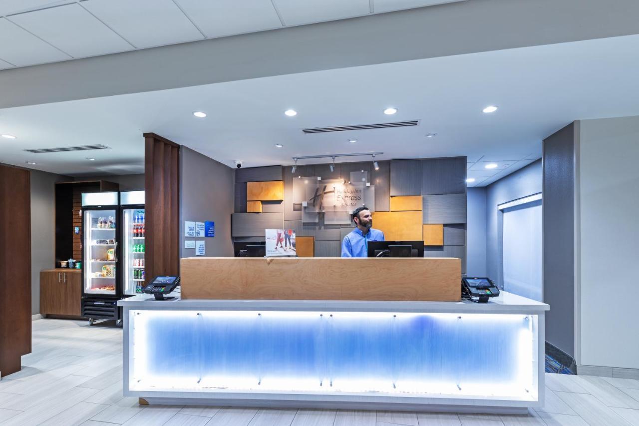 Holiday Inn Express & Suites - Parsons By Ihg Extérieur photo
