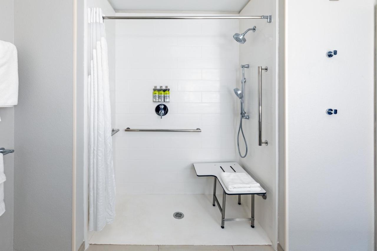 Holiday Inn Express & Suites - Parsons By Ihg Extérieur photo